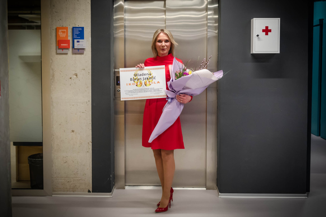 Profesorica violončela Vanja Bošnjak nova je 'Šibenska grandeca': Mladena Baran Jakelić ikona je stila 