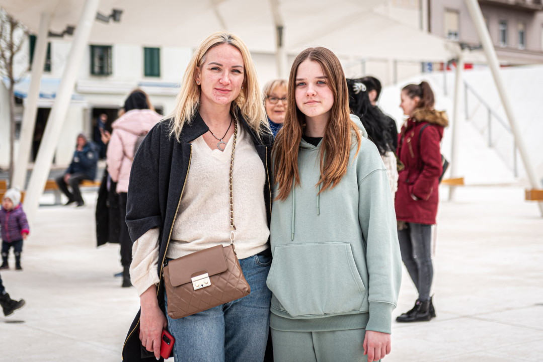 Ukrajinske obitelji podržale skup na šibenskoj Poljani: 'Želim ponovno biti s rodbinom, ali ne vidim da će Putin lako odustati' 