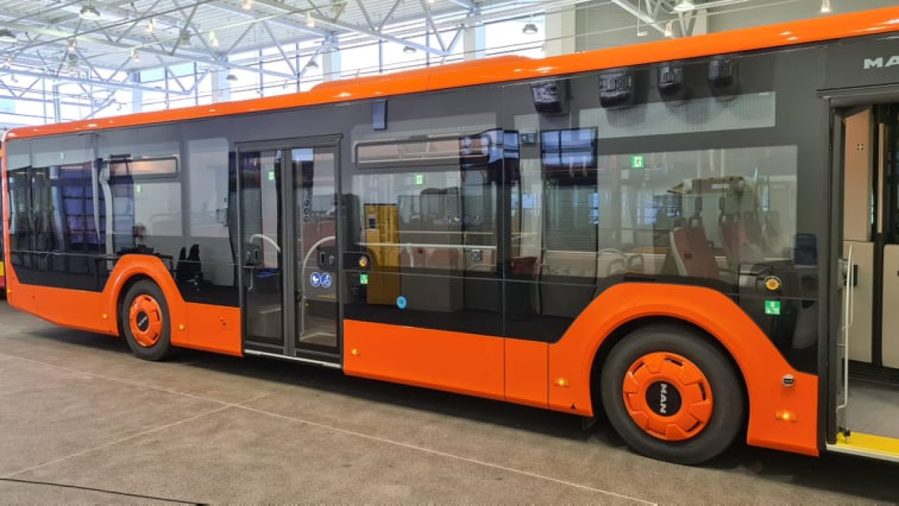 Pogledajte kako će izgledati prva dva niskopodna autobusa novog šibenskog gradskog prijevoza