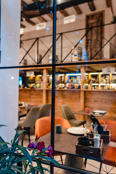 Posjetite bistro Bava i uživajte u bogatom izboru hrane i pića!