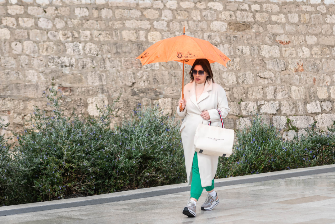 Modno osviještene sugrađanke u điru po gradu otkrit će vam boju sezone! 