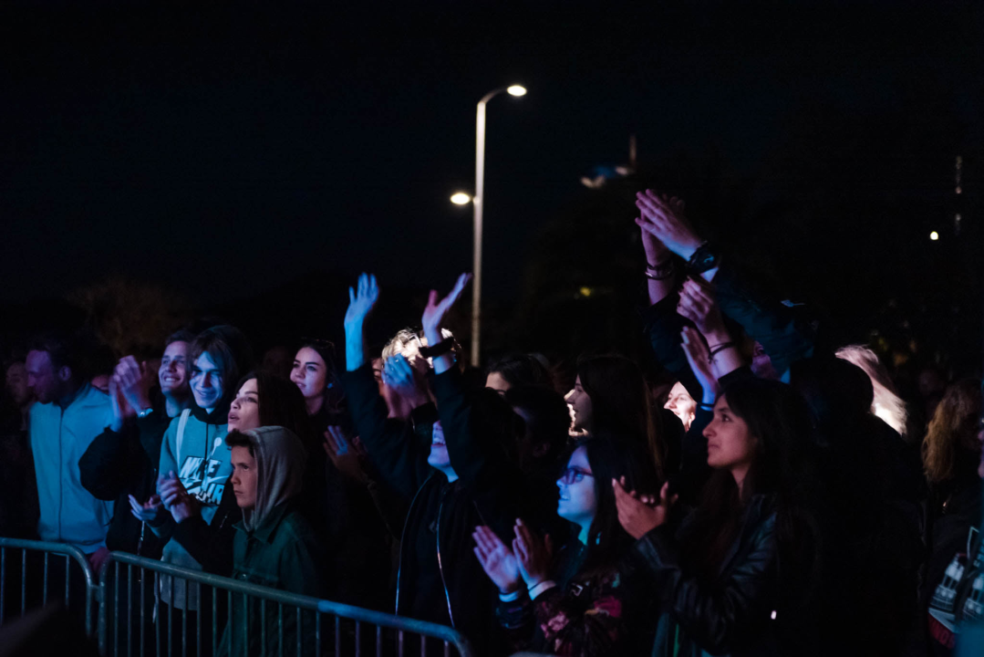 Sjajna atmosfera na koncertu Elementala: Publika u glas pjevala sve hitove, pogledajte kako je bilo  
