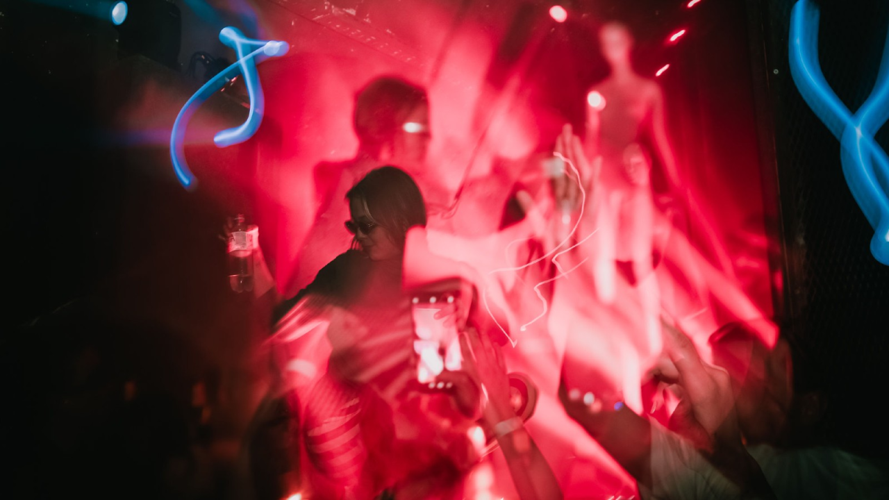 BDSM, izložba Štrace, DJ-i i lutke: Dvije fenomenalne večeri na krcatom podiju preuređenog Tunela