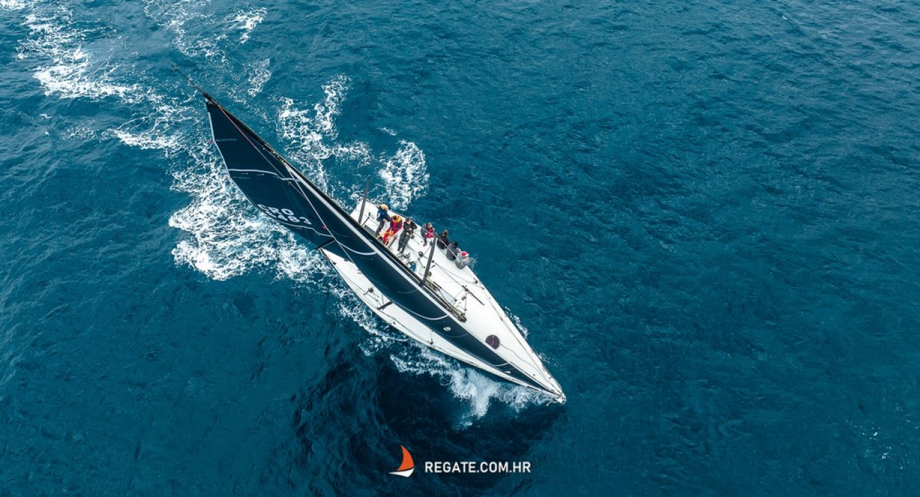 18. Zlarinska regata krstaša: Ukupni pobjednik je posada Gringo 3 iz Zadra