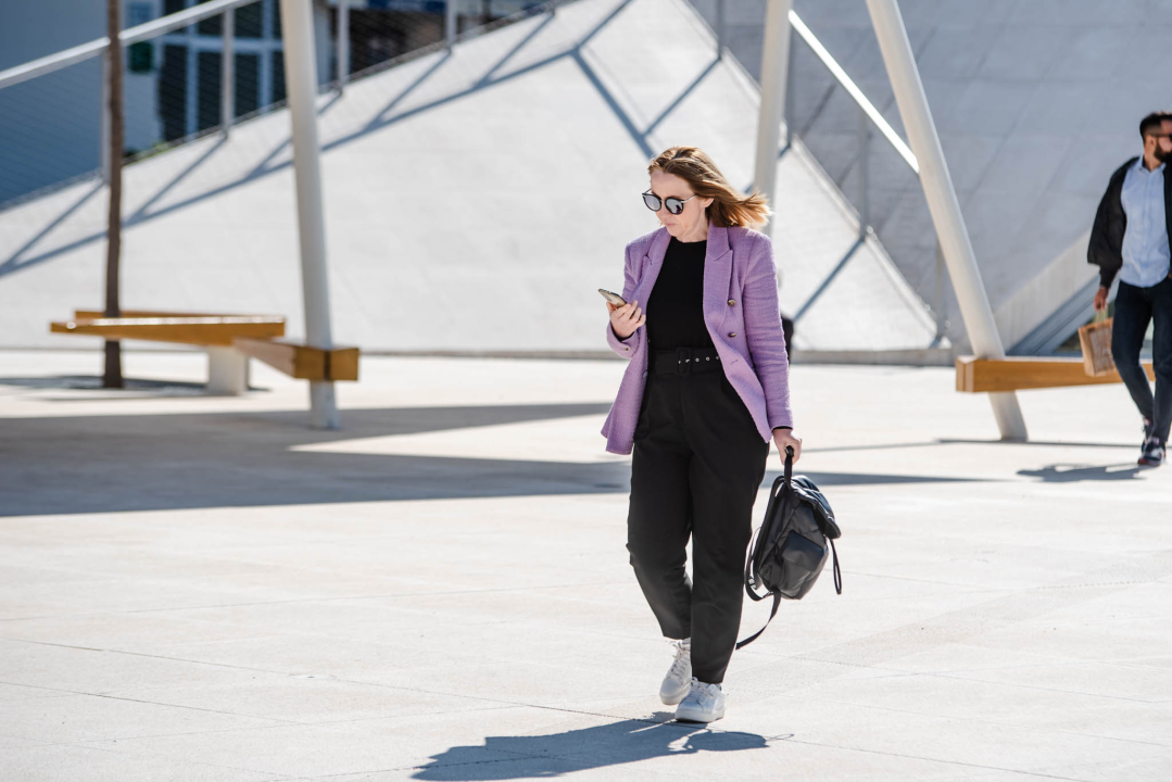 Ležerne i svijetle kombinacije u koje ćete se zaljubiti: Provjerite tko nam je upao u oko ovih dana