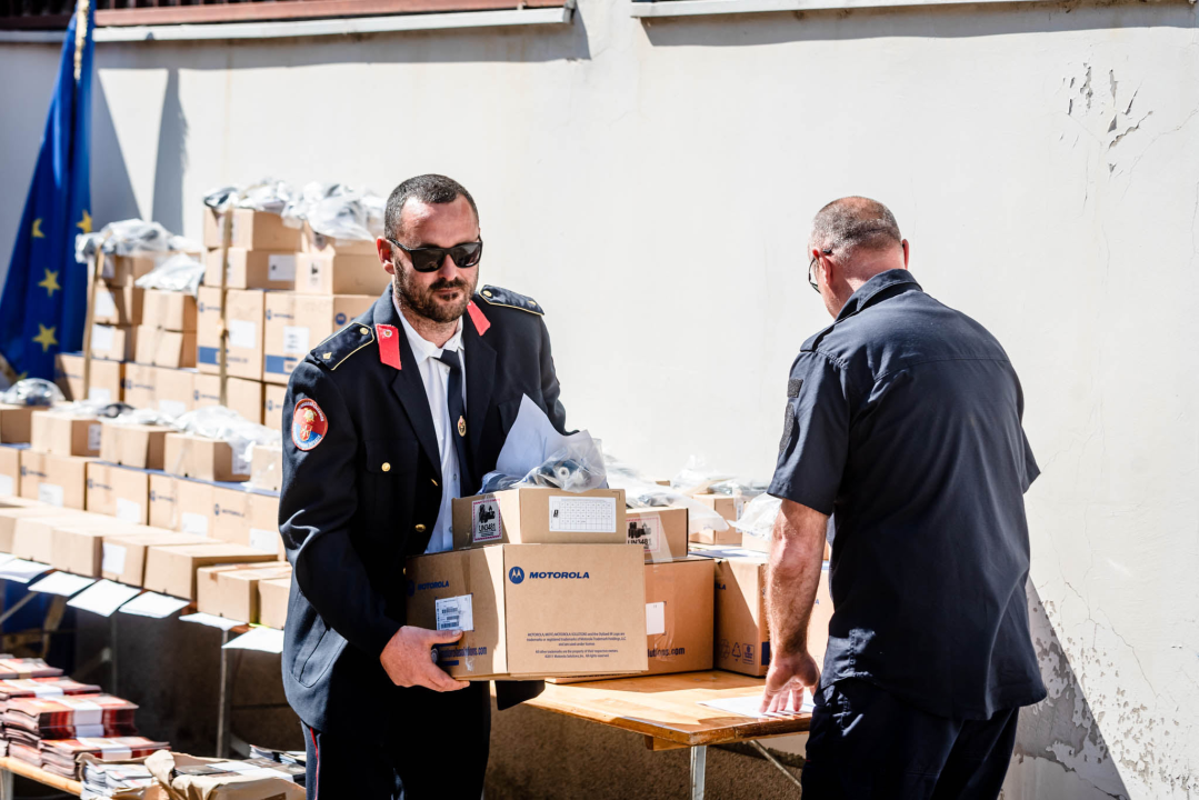 Županijski vatrogasci dobili moderne komunikacijske uređaje, a uskoro stiže i vozilo s IT opremom