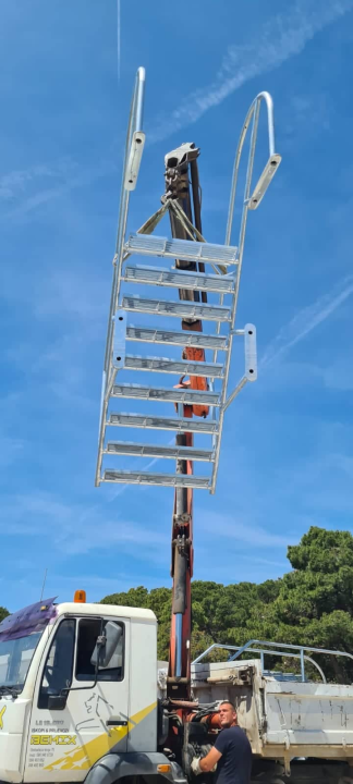 Nije to beznačajan događaj: Na Jadriji postavljene nove skale za ulazak u more