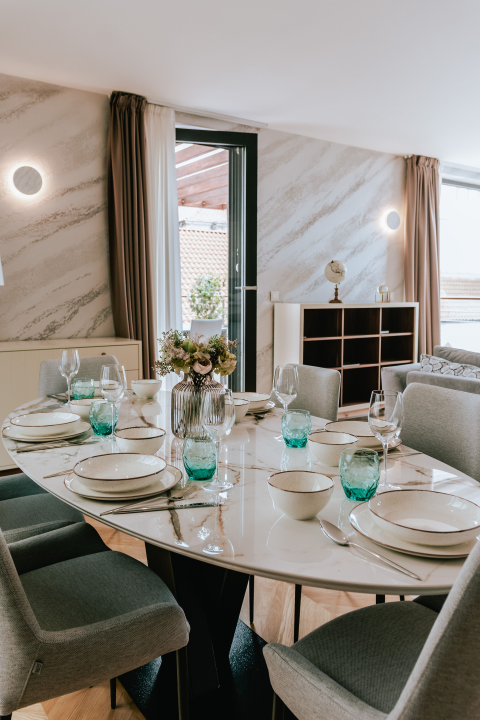 Oduševio nas je luksuz s katedralom na dlanu! Armerunov apartman jedinstven je spoj tradicije i modernog dizajna