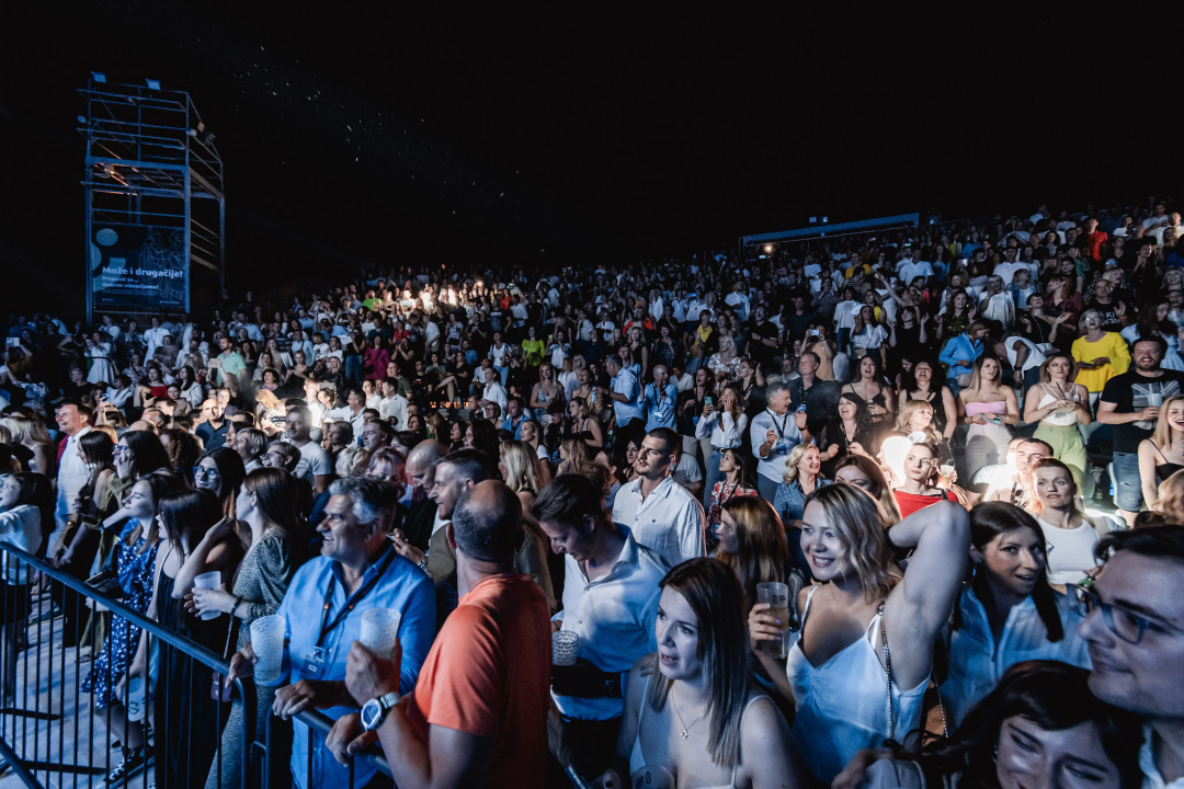 Gibonni na prepunoj tvrđavi sv. Mihovila: 'Hvala vam, ja sam sretan čovjek!'