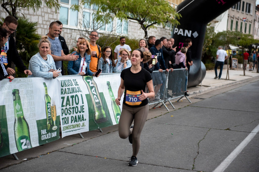 Imamo pobjednike održane Pivske milje: Pogledajte kako je sinoć bilo na šibenskoj rivi  