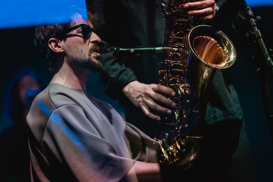 J.R. August u Arsenu predstavio hvaljeni album 'Still Waters': Priključio mu se i zbor