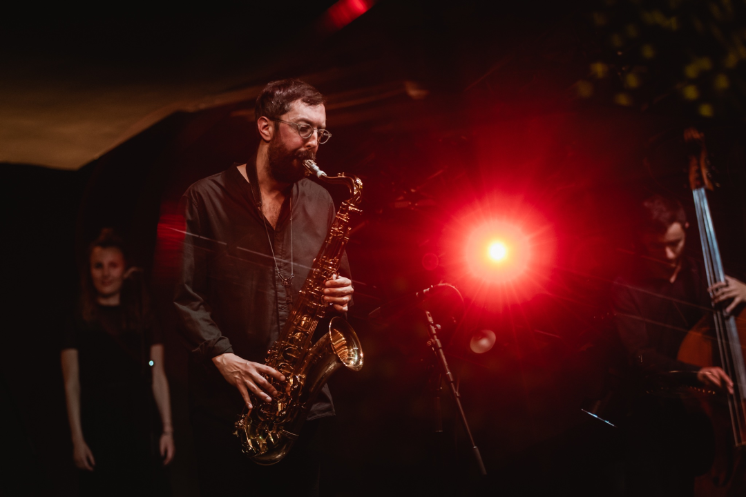 J.R. August u Arsenu predstavio hvaljeni album 'Still Waters': Priključio mu se i zbor