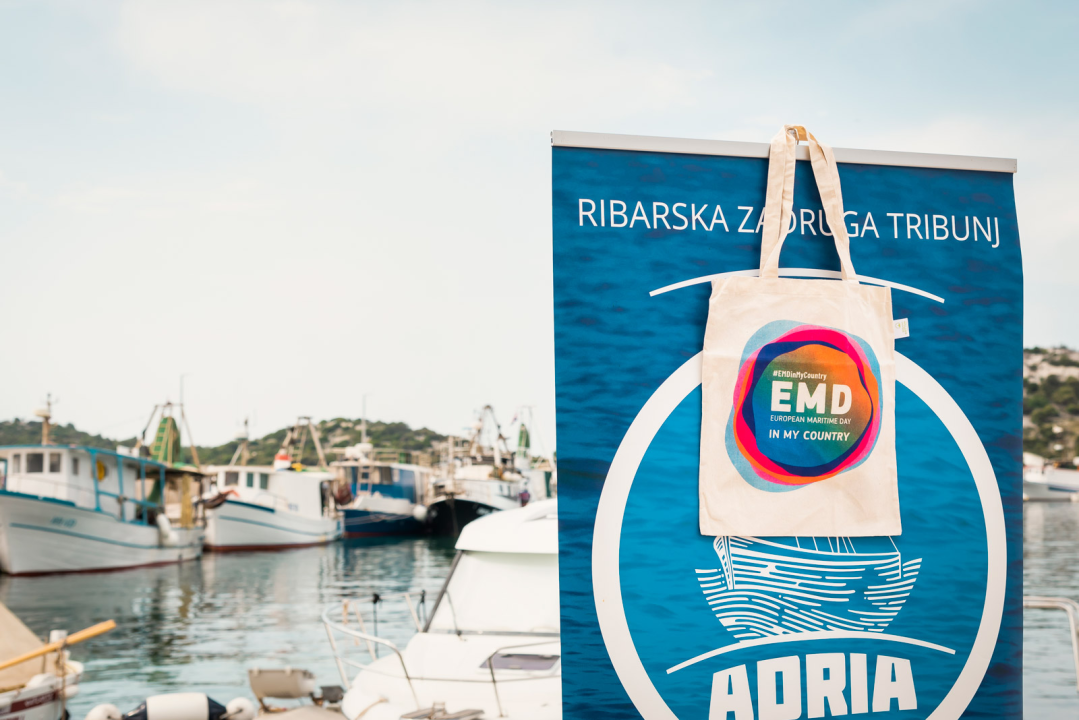 U Tribunju održana peta akcija čišćenja ribarske luke 'Zajedno smo jači' 