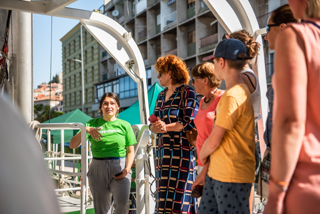 Ukrcali smo se na Rainbow Warrior: 'Vaša obala je fantastična, nažalost mi smo tu poslom...'