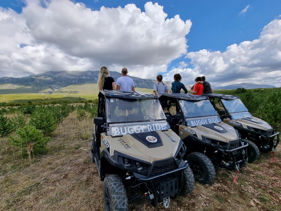 Istražite sve ljepote Knina i okolice adrenalinskom vožnjom buggyjima!