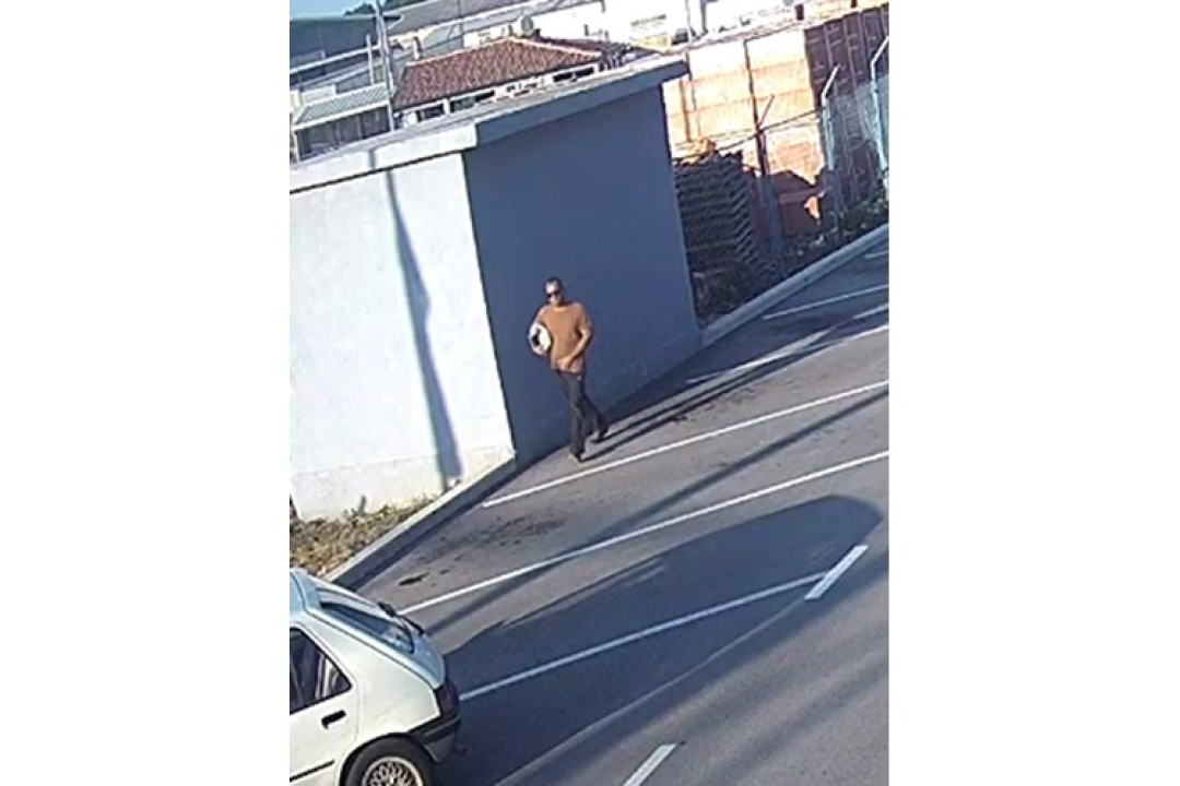 Šibenska policija moli građane za pomoć: Prepoznajete li lika s fotografije?