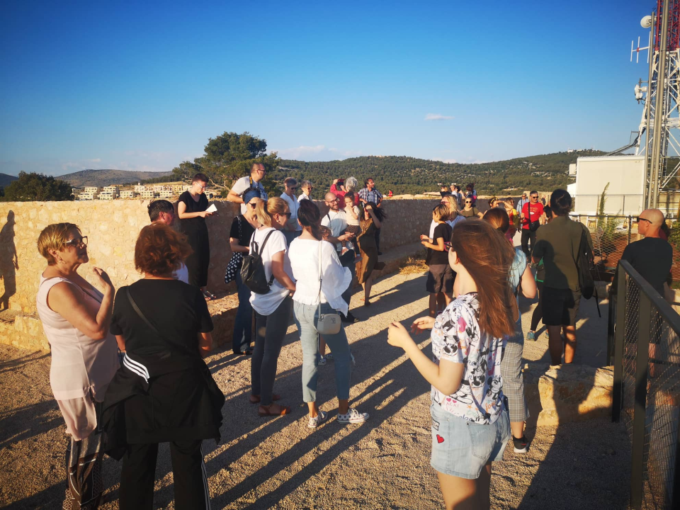 Šibenčani su danas dobili odgovor na pitanje što je sve zasađeno na sv. Ivanu