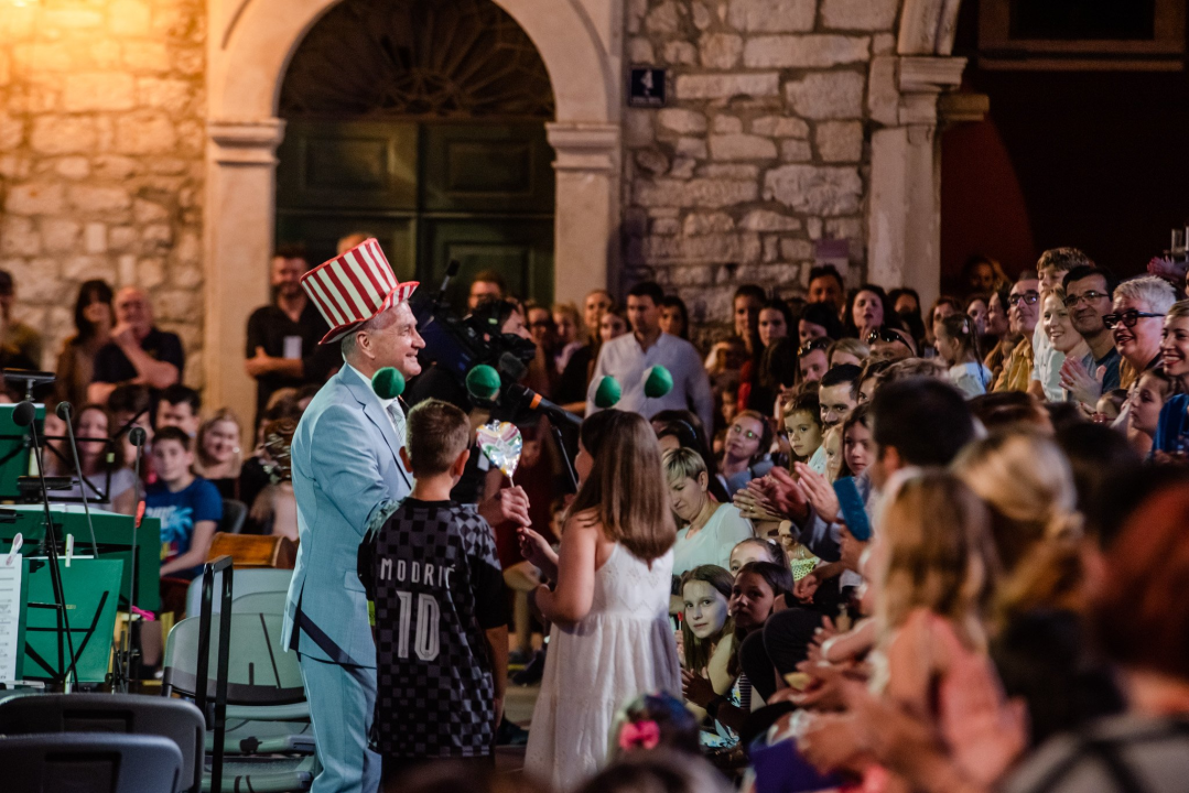 Otvoren je 62. Međunarodni festival u Šibeniku: Na svečanosti i djeca iz ukrajinskog Lavova