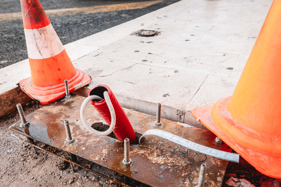 ‘Slikaj to, skoro san nogu slomila’: Totemi dolaze ovaj tjedan, Grad će opasne rupe opet ograditi