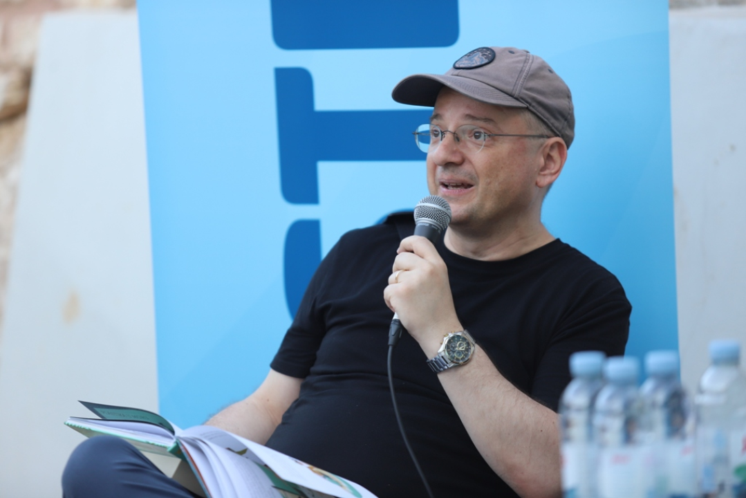 Danas je zbog MDF-a najduži dan u godini: Poznati čitaju, sajam knjiga, ulični program, predstave...