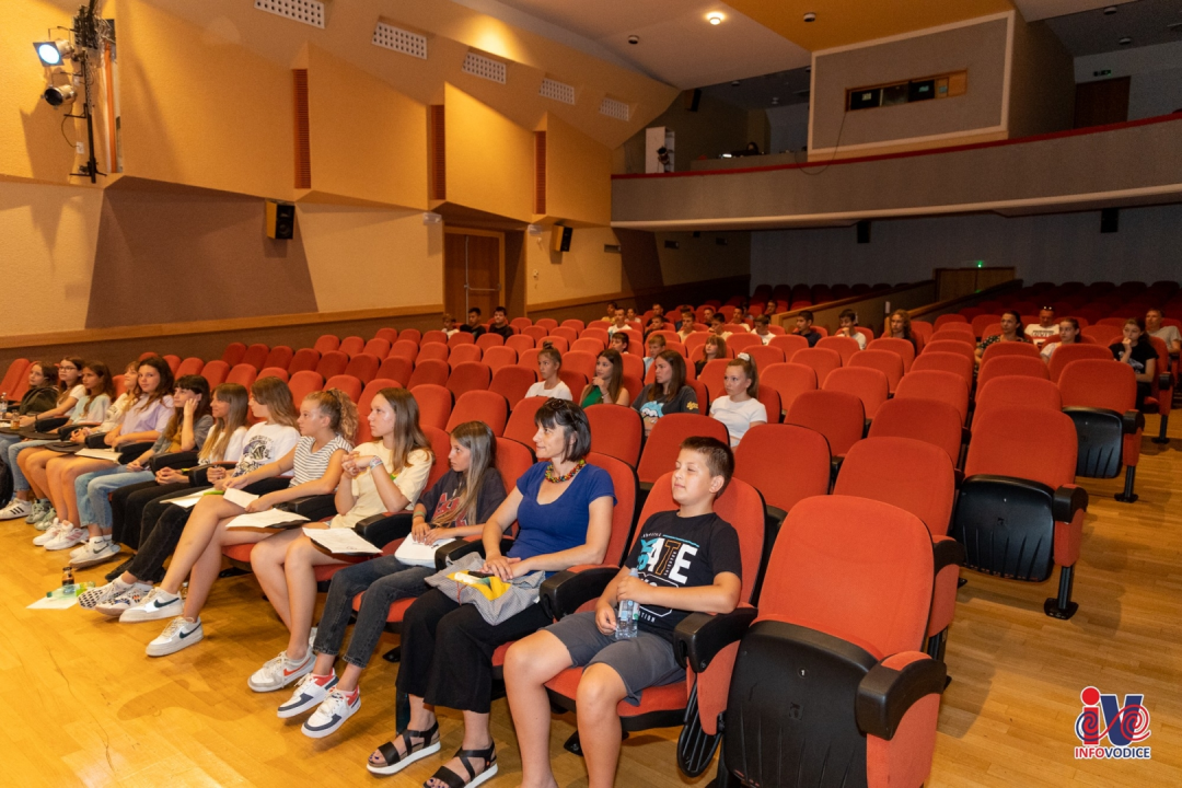 Učenici osnovnih škola Vodice i Čista Velika nagrađeni za uspjehe na natjecanjima