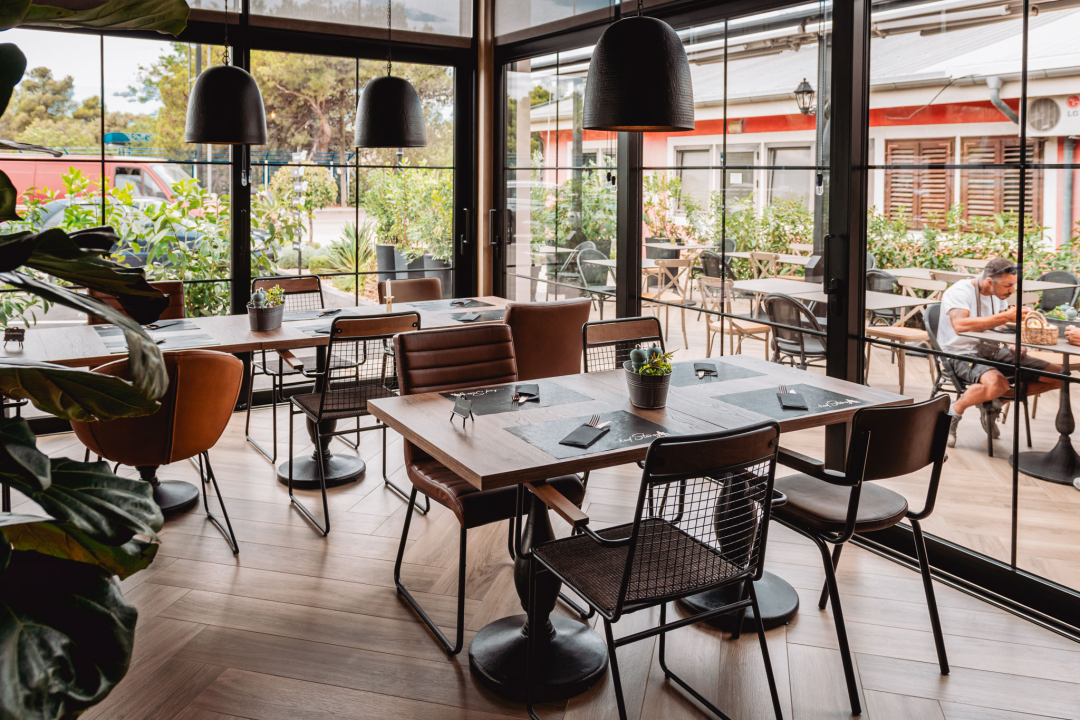 Ako ste se zaželjeli dobre marende i vrhunske spize posjetite bistro 'Kod starog'! 