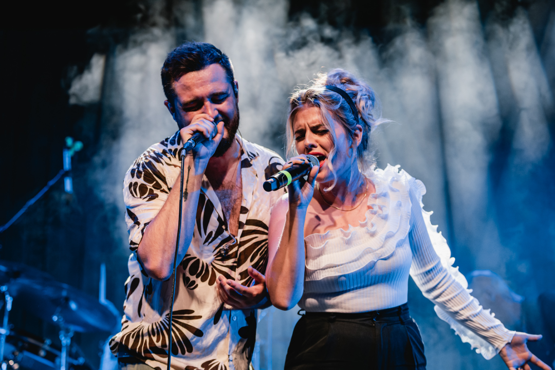 Odličan plesnjak na sv.Mihovilu uz Matiju Cveka, delirij nastao kad mu se pridružila Eni Jurišić