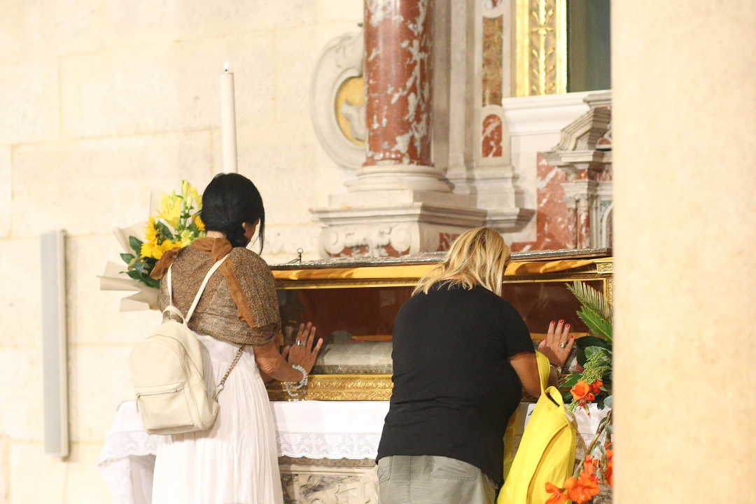 Danas se slavi sv. Kristofor, a u katedrali otvoren relikvijar u kojem se čuva njegova noga