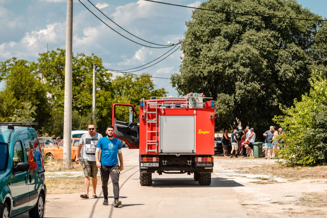 Požar u Dubravi pod nadzorom