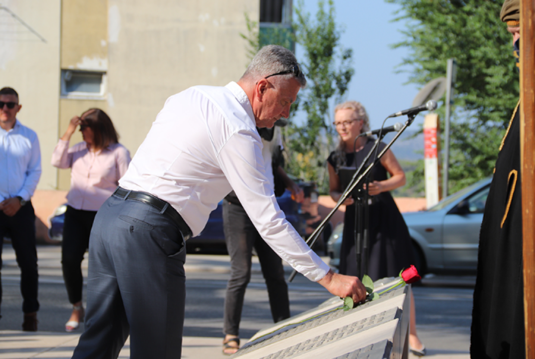 Kod Središnjeg križa na Kvanju te spomen obilježja na Baldekinu položeni vijenci