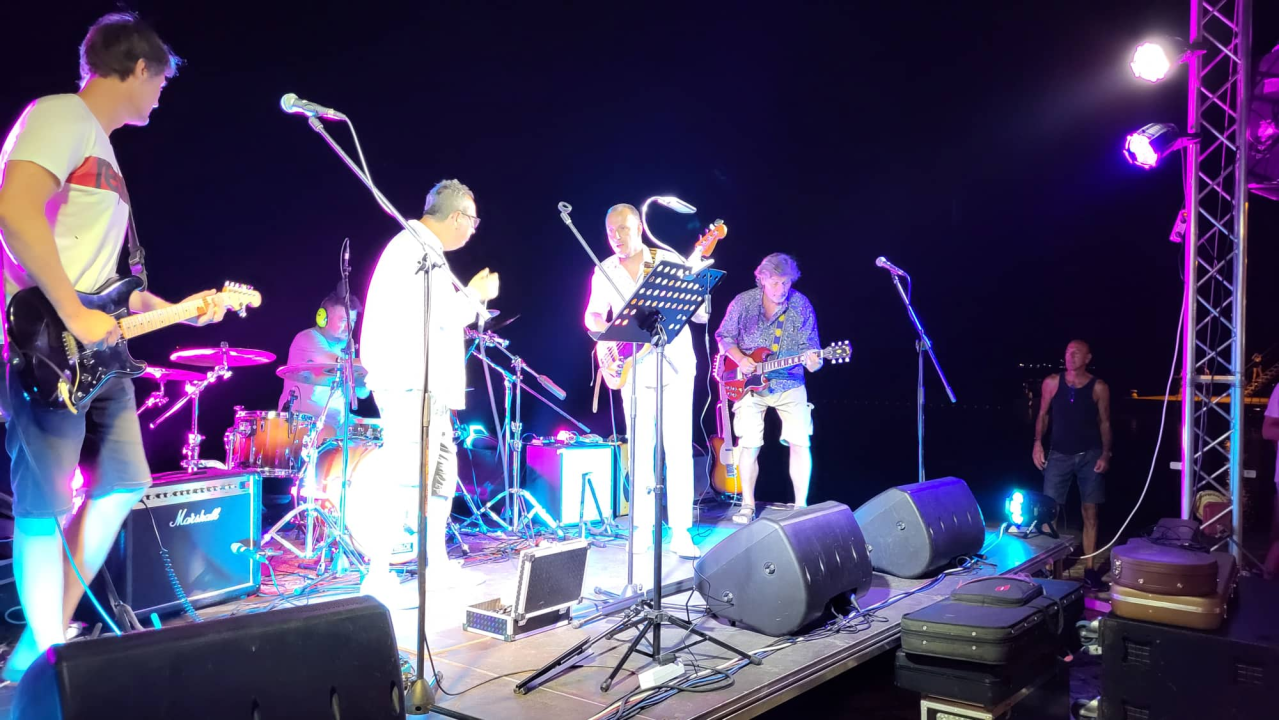 Vrhunski provod na kultnom šibenskom kupalištu: Jadrijaši znaju kako napraviti feštu!  