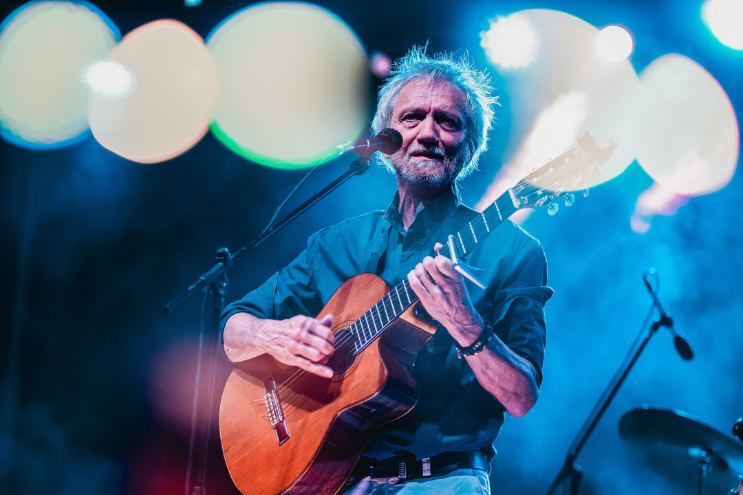 Dobri, stari, uvijek mladi Rundek. I Ekipa.