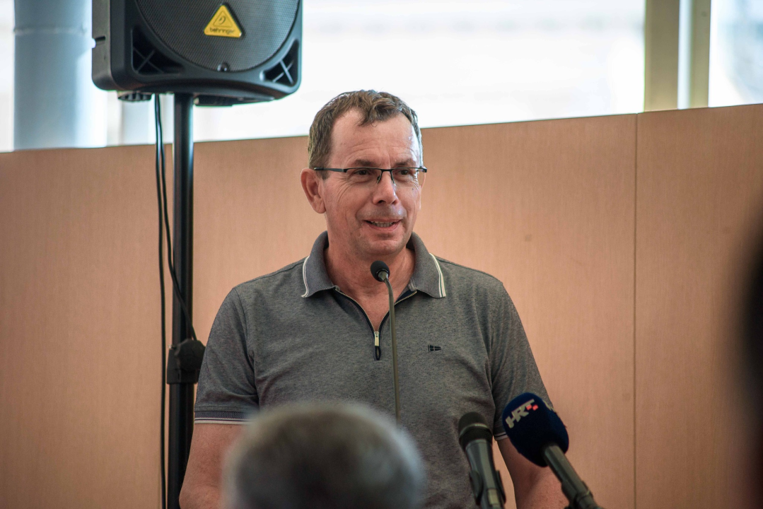 Restović: 'Trebalo je uložiti veći trud i kupiti električne autobuse'; Burić: 'Restović nam priča Crvenkapicu'