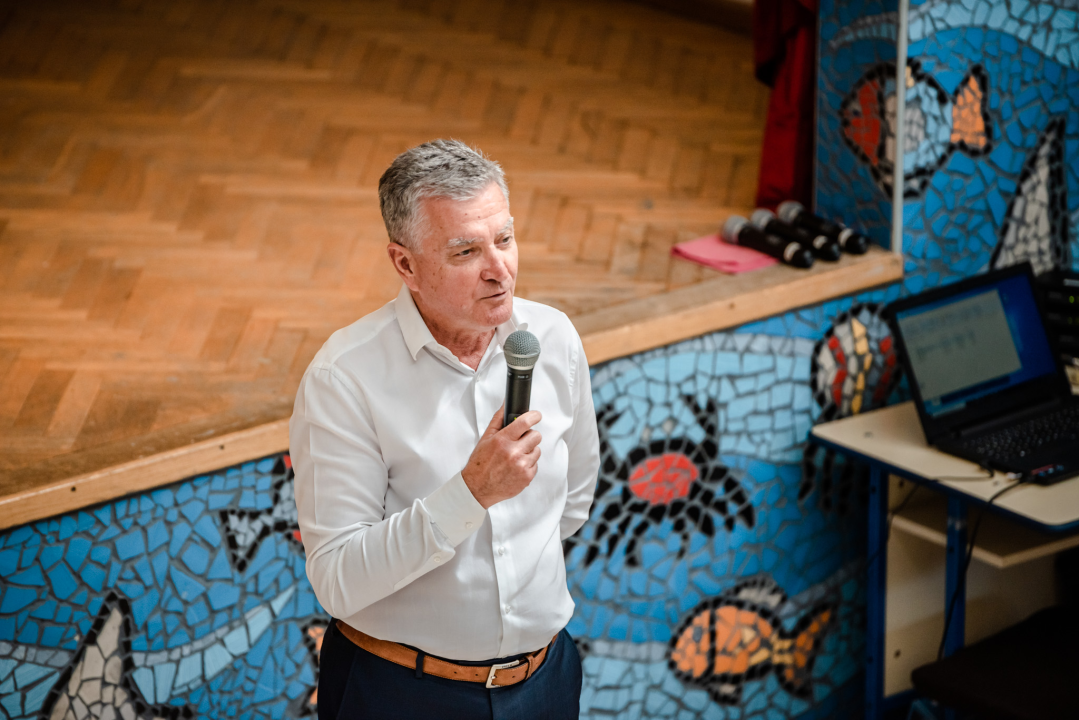 Gradonačelnik Burić poručio prvašićima: 'Neka se učenje pretvori u radost odrastanja'