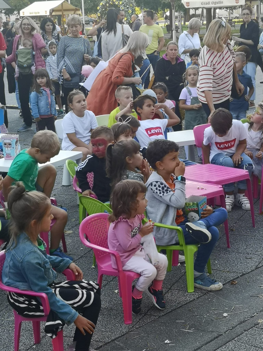 Održano jesensko izdanje Ogulinskog festivala bajke: Sudjelovali izvođači i iz naše županije