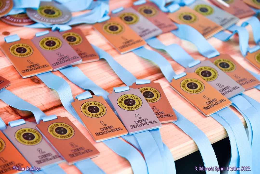 Završen treći po redu Šibenski triatlon u kanalu sv. Ante: Evo tko su pobjednici 