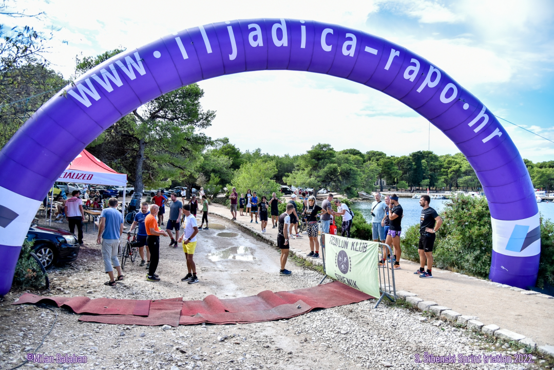 Završen treći po redu Šibenski triatlon u kanalu sv. Ante: Evo tko su pobjednici 