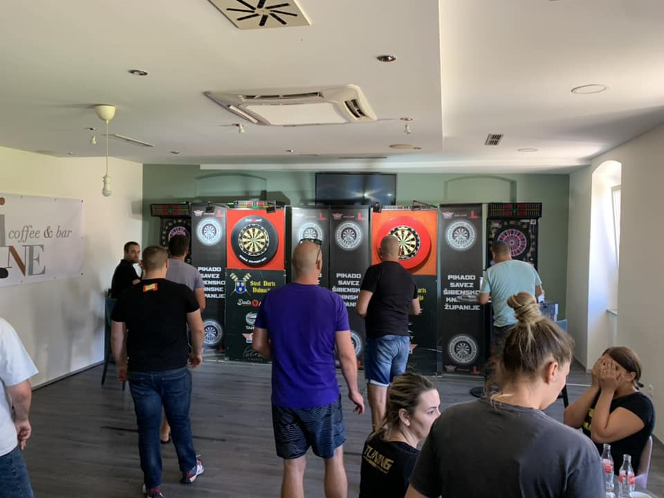 PRŠUT OPEN 2022.: Drniš je bio domaćin najvećeg pikado turnira u Hrvatskoj    