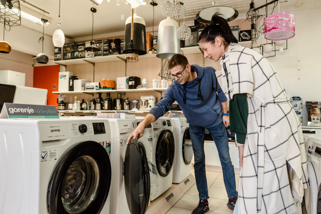 U El Bakoti opremite cijelu kuhinju uz renomirane brendove Midea, Faber i Franke! 