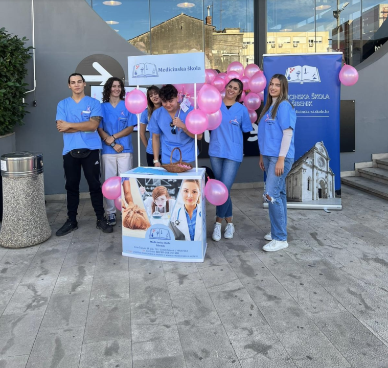 Medicinska škola u akciji 'Mjesec borbe protiv raka dojke', učenici po gradu educirali građane