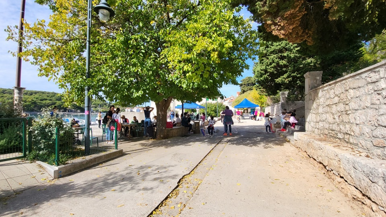 Ovaj vikend na Prviću se plesalo na svili dok su nebom letjeli zmajevi