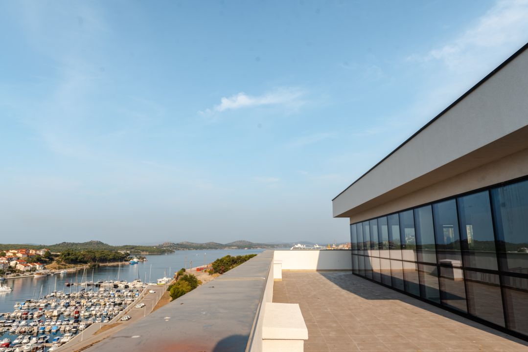 Obišli smo studentski dom Palacin iznutra: Sobe su prostrane, s prekrasnim pogledom na Vrnažu, Mandalinu i Šibenik