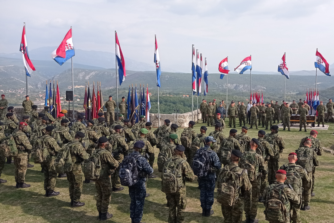 Vojnici pješačili od Udbine do Knina s opremom težom od 20 kilograma