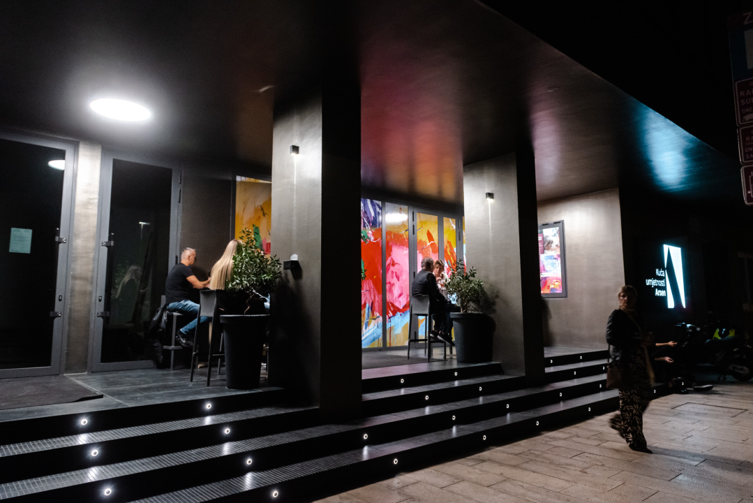 Totalno drugačija projekcija: Prije filma o Bowieju, posjetitelji u Arsenu uživali u glazbi i 'Stardust' koktelima