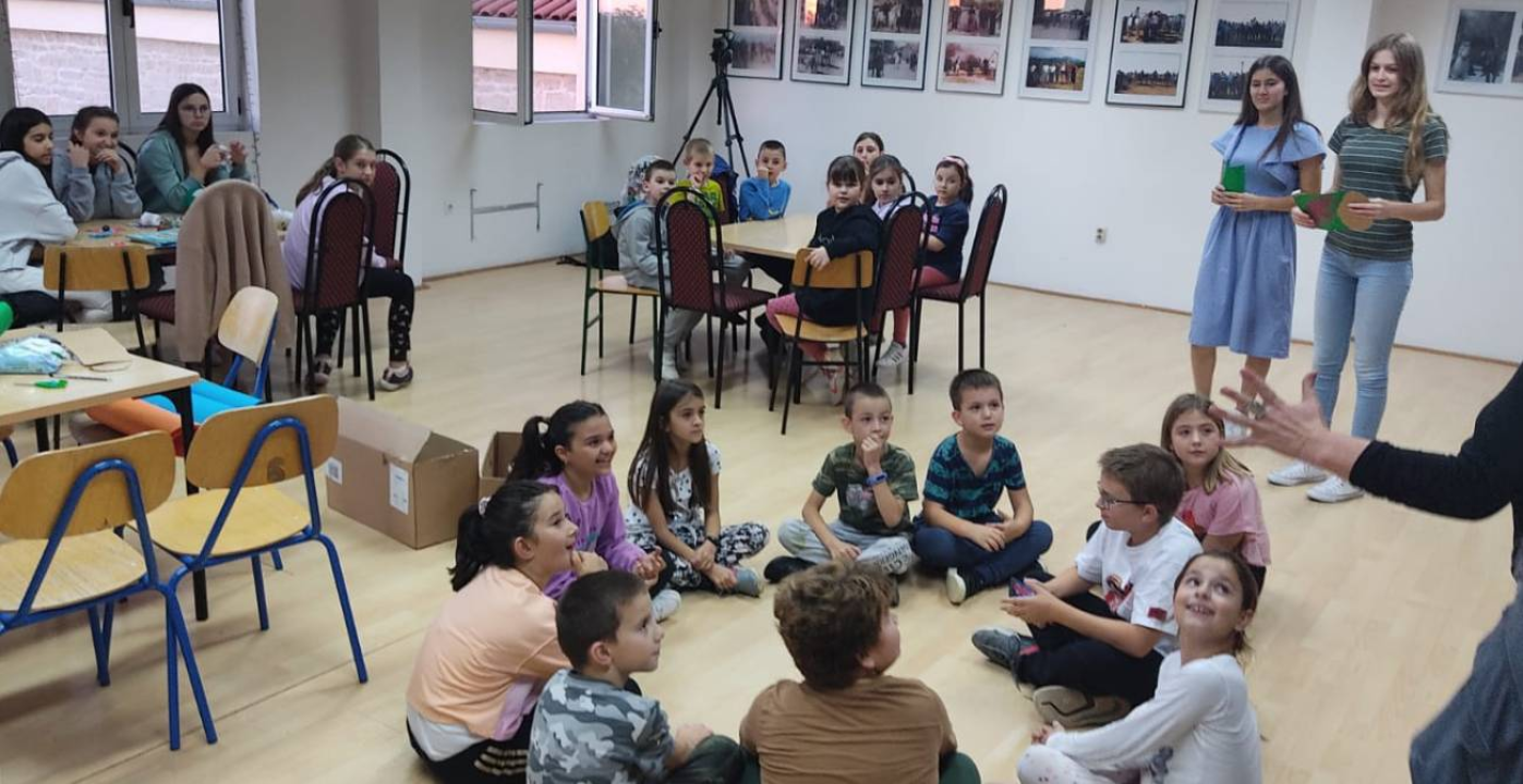 Otvoren neformalni Klub mladih 'Kolarište' u Oklaju