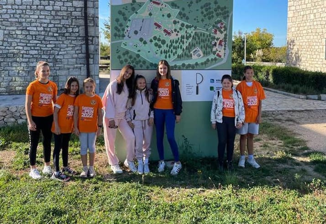 Tenisači sa Šubićevca u posjetu Eko kampusu „Krka"