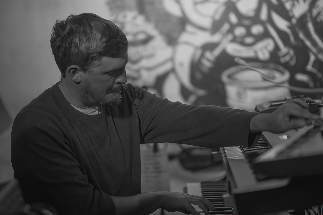 Magični jazz koncert benda Chui u Kninskom A3