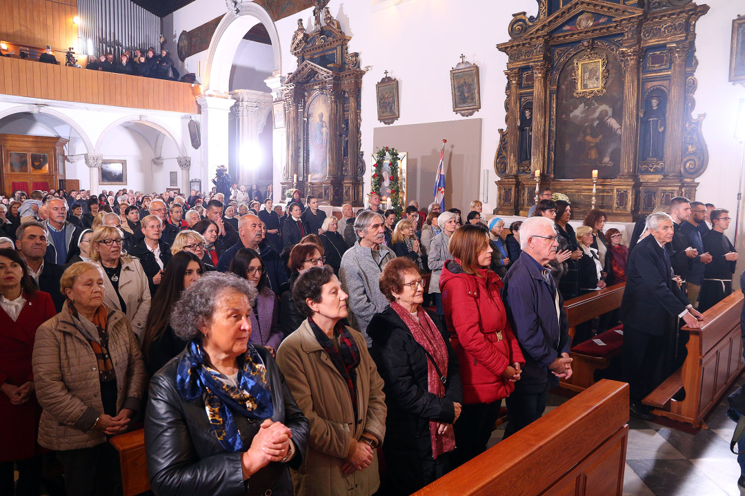 Misa i procesija: U Šibeniku proslavljen blagdan sv. Nikole Tavelića