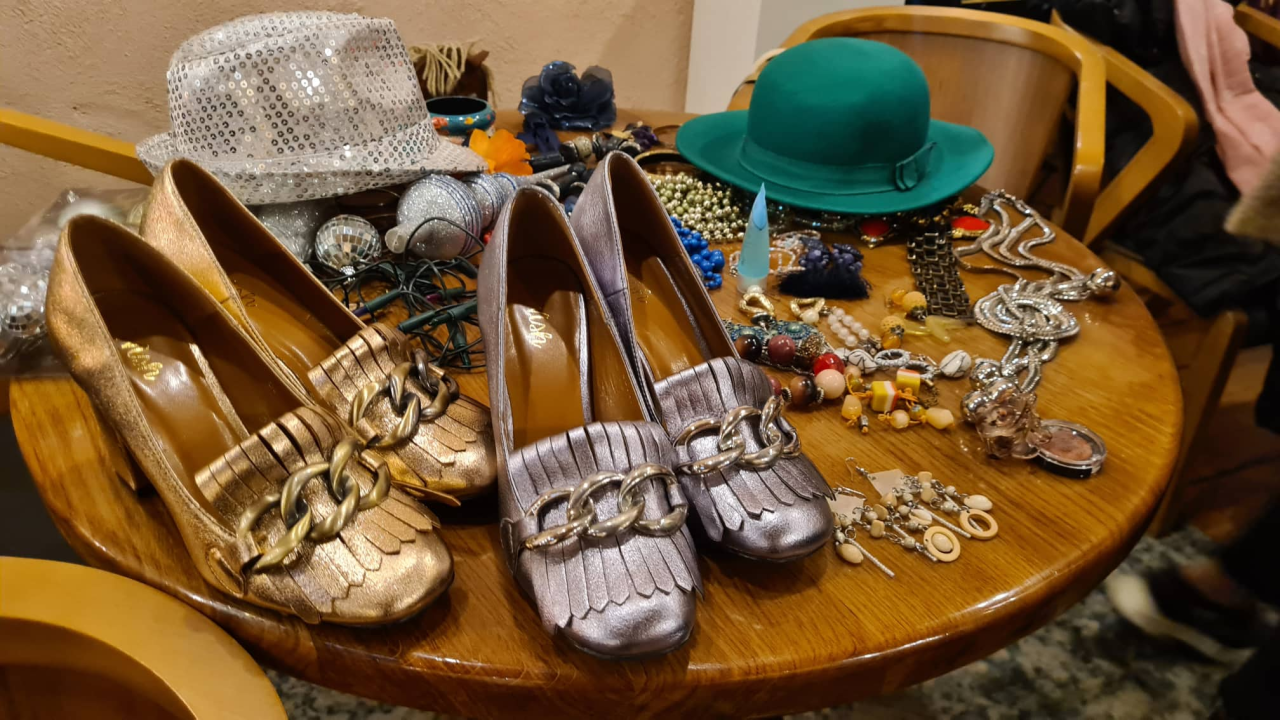 Dobar interes: Buvljak u Azimutu preselio se u toplu galeriju