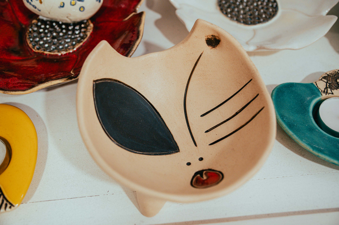 Galerija Juraj Dalmatinac ima savršene unikatne poklone i popust na umjetničke slike 